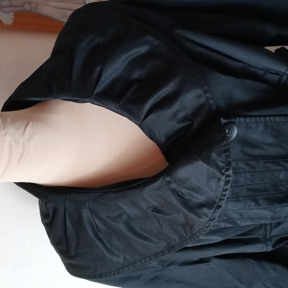 Liz Lange Maternity for Target Trench Coat - Picture 3 of 8